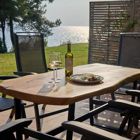 Summerday Villa Private Beach เนอาอิรากลีอา ภายนอก รูปภาพ