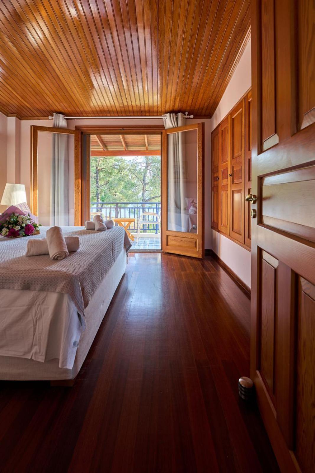 Summerday Villa Private Beach เนอาอิรากลีอา ภายนอก รูปภาพ